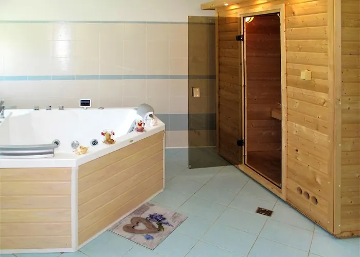 Semesterbostad Jitka By Interhome *